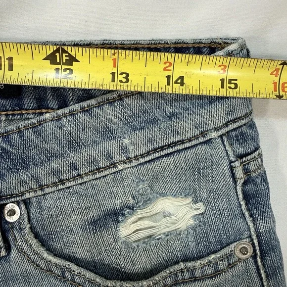 LUCKY BRAND The Cut Off Mid Rise Denim Shorts US 6/28 Distressed Blue Cowgirl - Picture 4 of 13